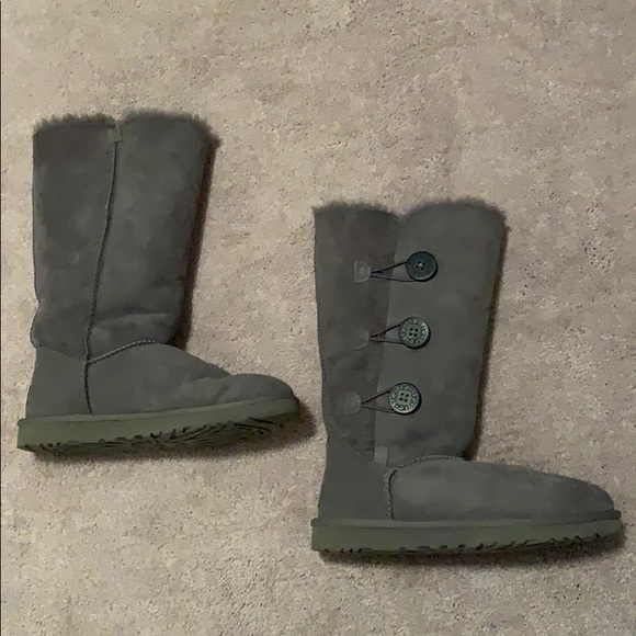 UGG Winter Boots - Picture 2 of 2